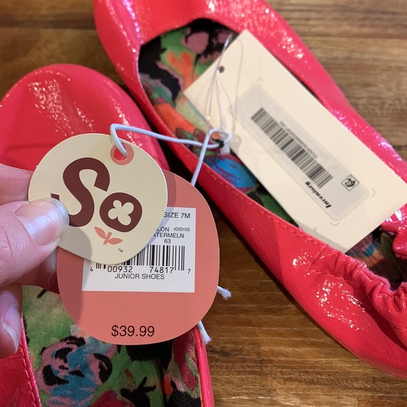 Flats - Picture 6 of 6